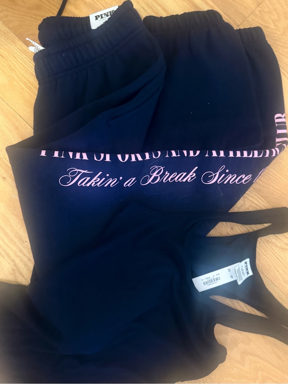 PINK Victoria's Secret Navy Ivy relaxed sweatpants XS Joggers & Pink scoop tank